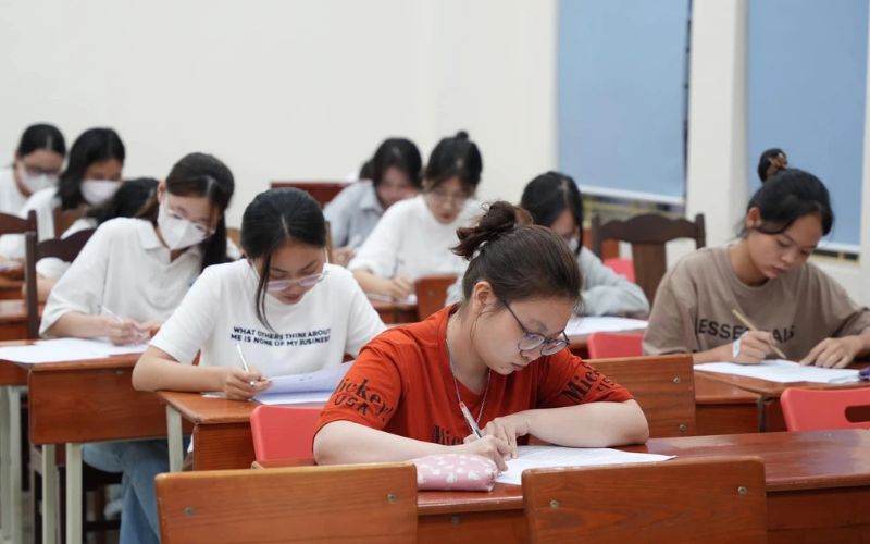 Chứng chỉ B2 có được dùng thay thế bằng IELTS được không?